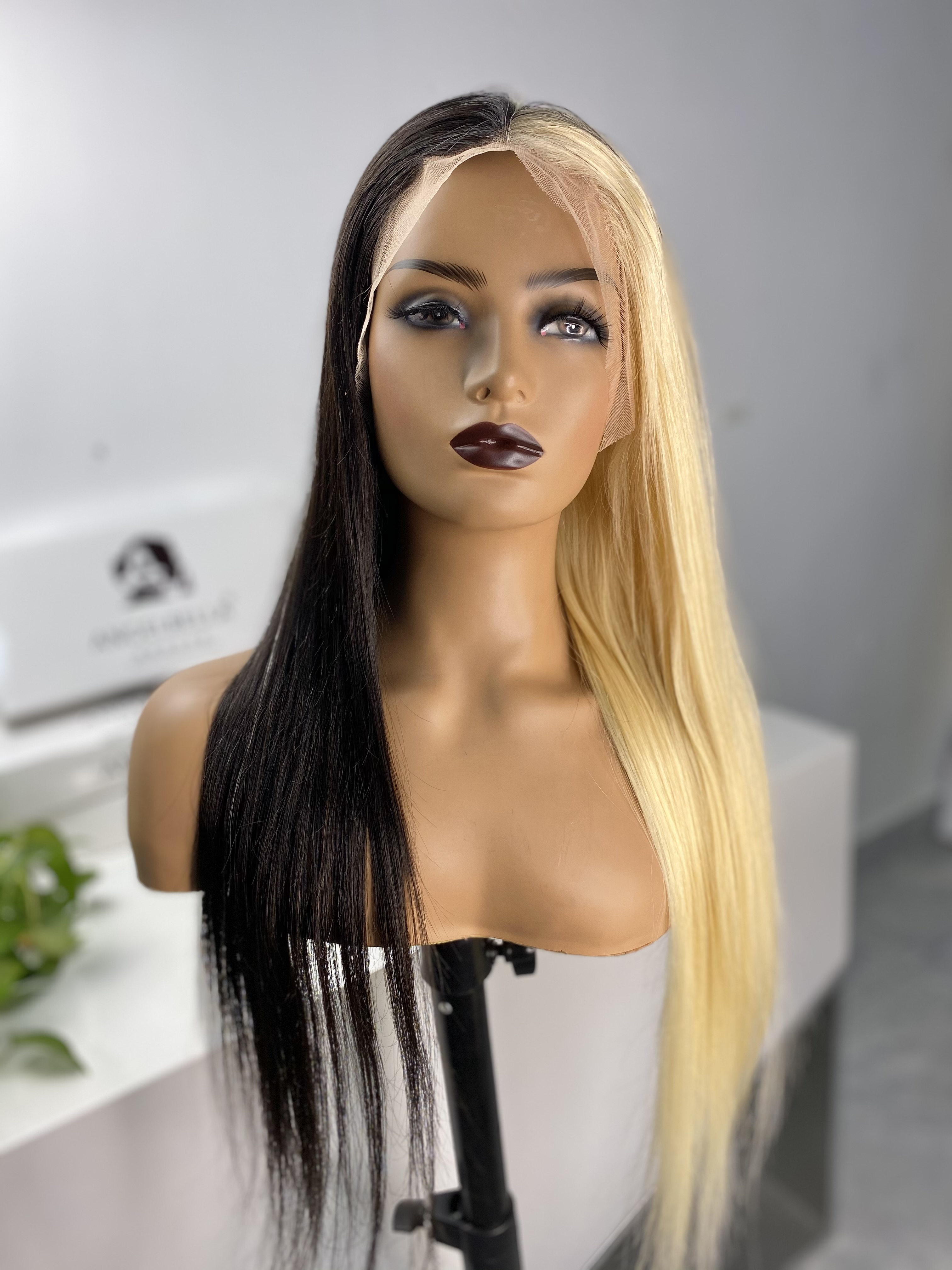 Quality Half Black Half Blonde Color Wholesale Lace Front Wig